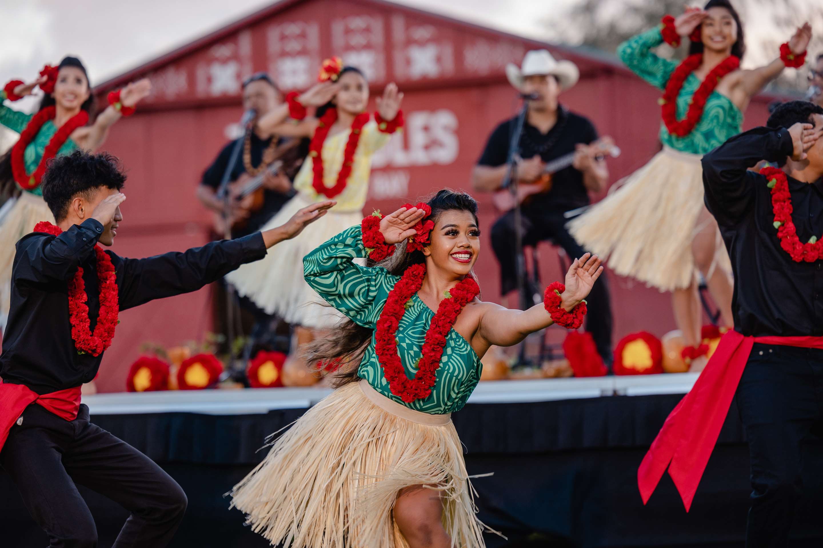 Paniolo Luau - Weekly Dinner Show
