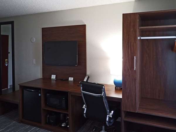  - Sleep Inn & Suites California