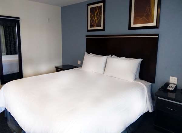  - SureStay Hotel by Best Western Chula Vista - I-5, Exit 8B