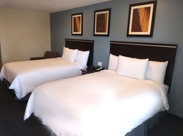  - SureStay Hotel by Best Western Chula Vista - I-5, Exit 8B