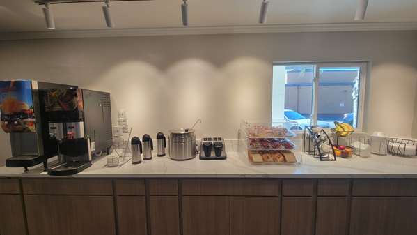 Amenities - SureStay Hotel by Best Western Chula Vista - I-5, Exit 8B