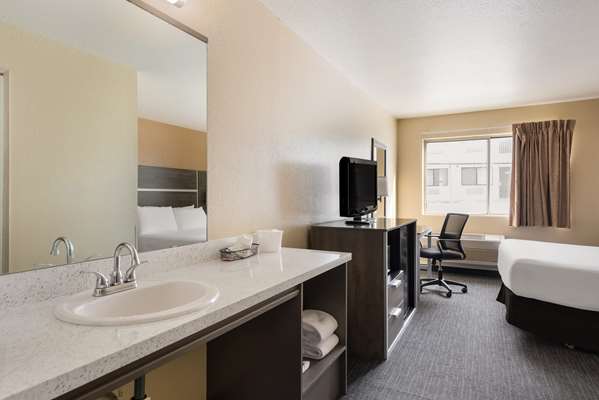  - SureStay Hotel by Best Western Wells - I-80, Exit 352