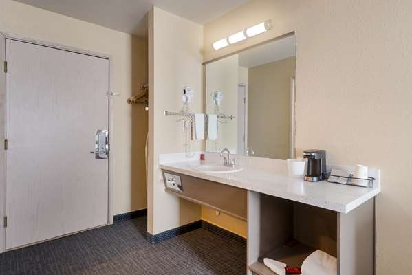  - SureStay Hotel by Best Western Wells - I-80, Exit 352