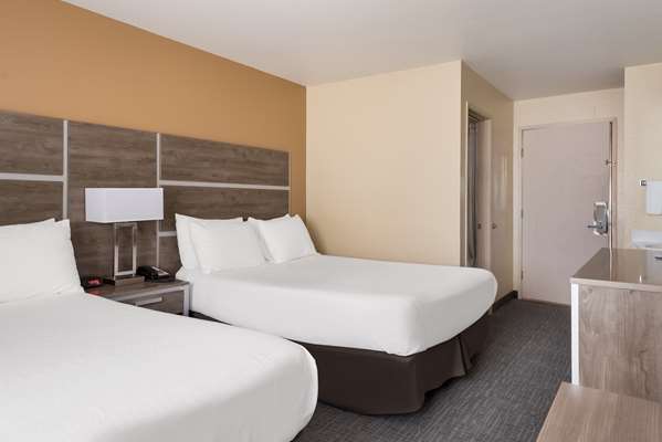  - SureStay Hotel by Best Western Wells - I-80, Exit 352