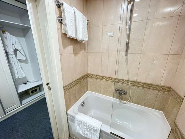 2 Single Beds, Non-Smoking, Comfort Room, Pool View, Mini Fridge, Air-Conditioned, Coffee And Tea Maker, Full Breakfast