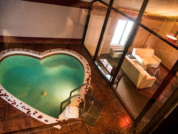 Pool - Pocono Palace Resort East Stroudsburg