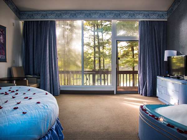  - Pocono Palace Resort East Stroudsburg