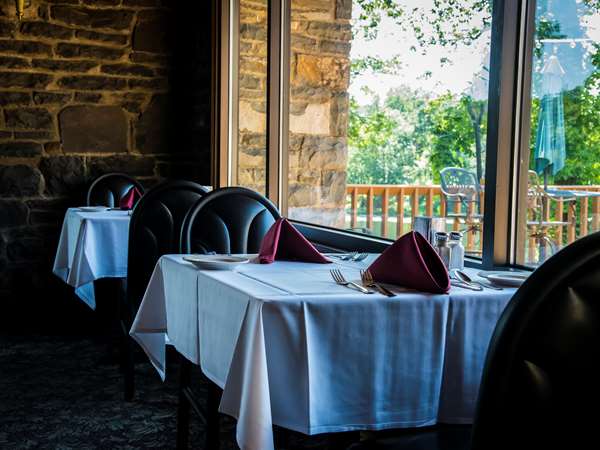 Restaurant - Pocono Palace Resort East Stroudsburg