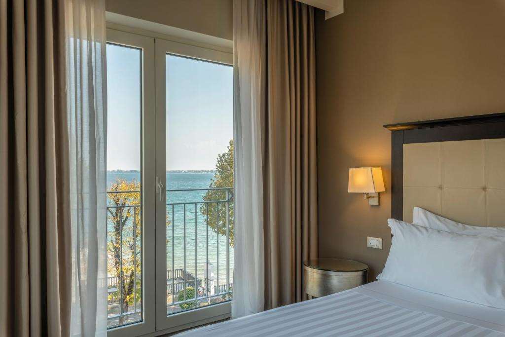 VILLA ROSA HOTEL DESENZANO DEL GARD-guestroom-Guest Room,On-Site.jpg