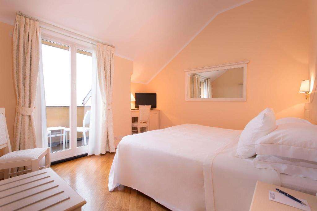 CENOBIO DEI DOGI-guestroom-Guest Room,On-Site.jpg