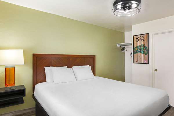  - Baymont Inn & Suites Fort Bragg