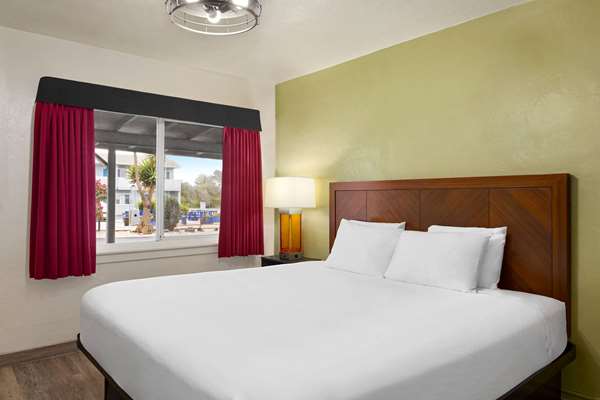  - Baymont Inn & Suites Fort Bragg