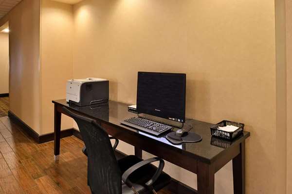 Conference Area - Wingate by Wyndham Hotel Steubenville