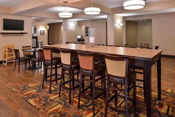  - Wingate by Wyndham Hotel Steubenville