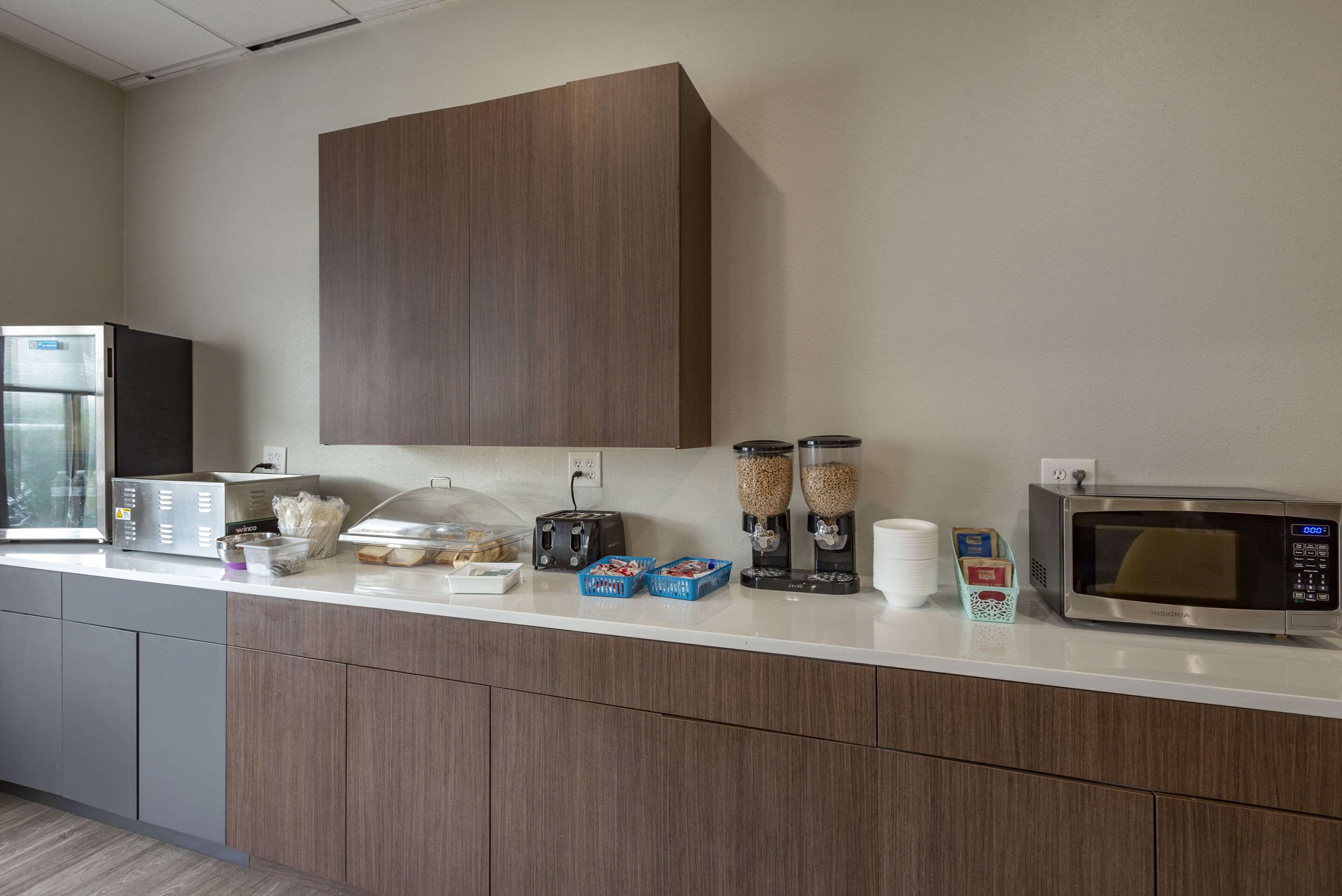 Breakfast counter