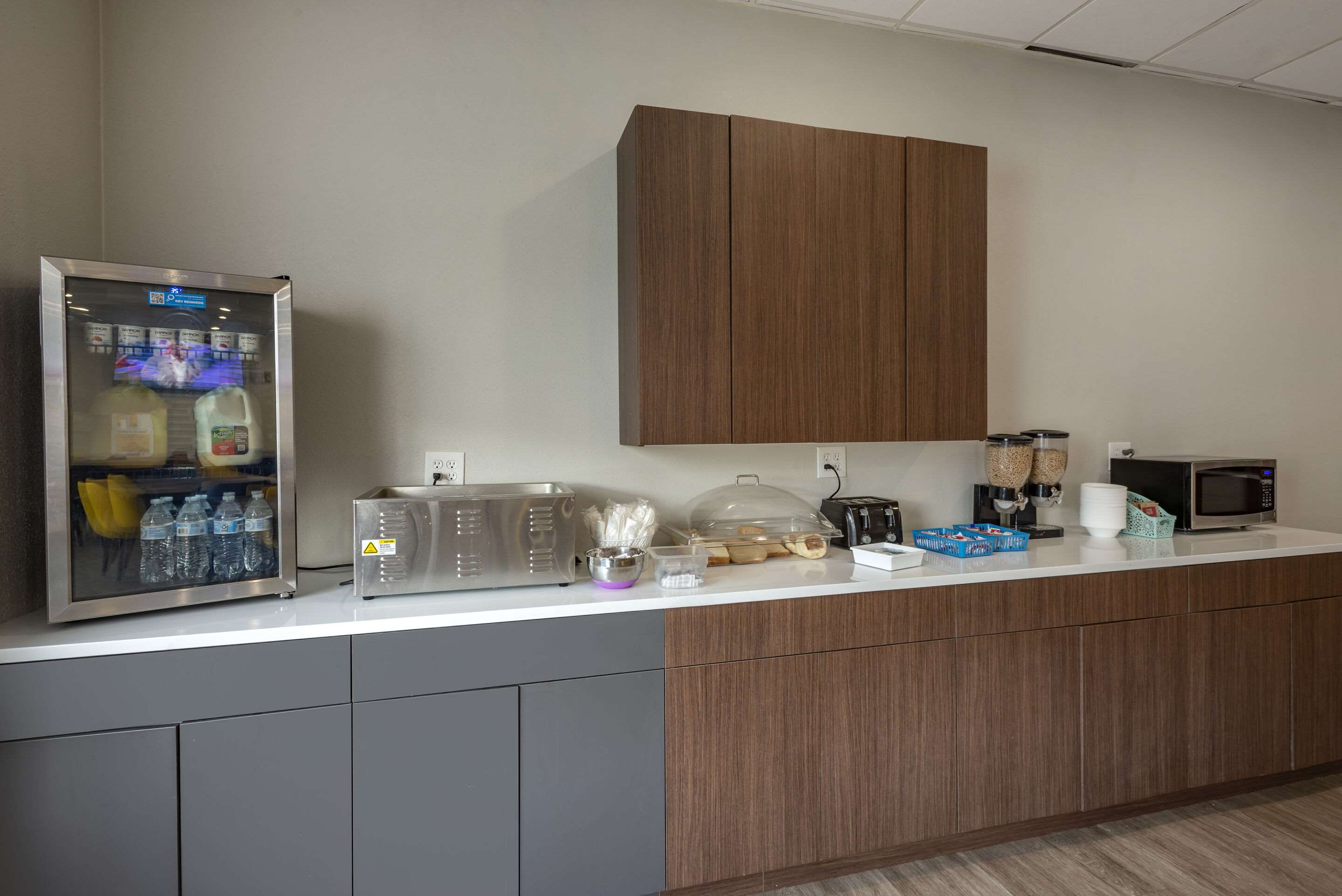 Breakfast counter
