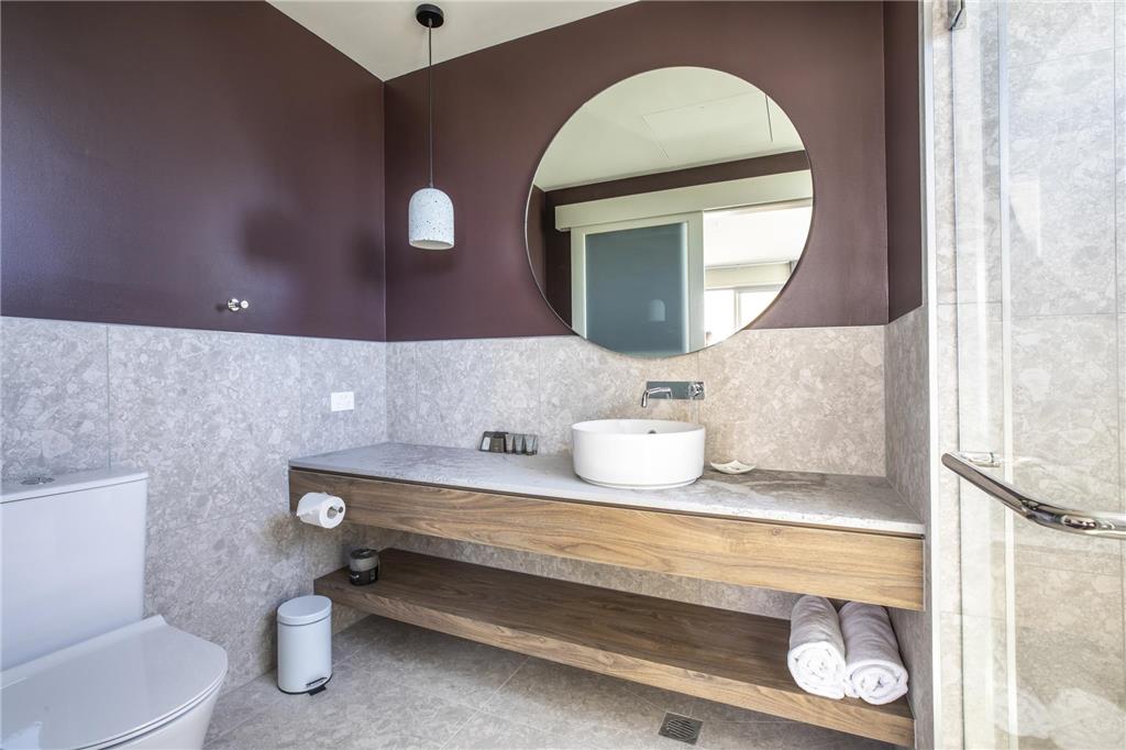 THE SANDS BY NIGHTCAP PLUS-guestroom-Guest Room,Bathroom,On-Site.jpg