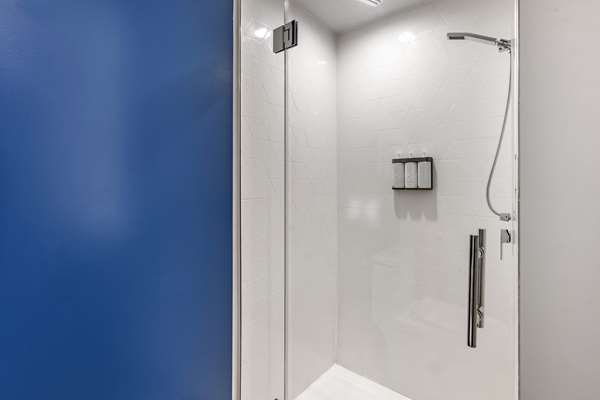  - Cambria Hotel & Suites Universal Studios Orlando