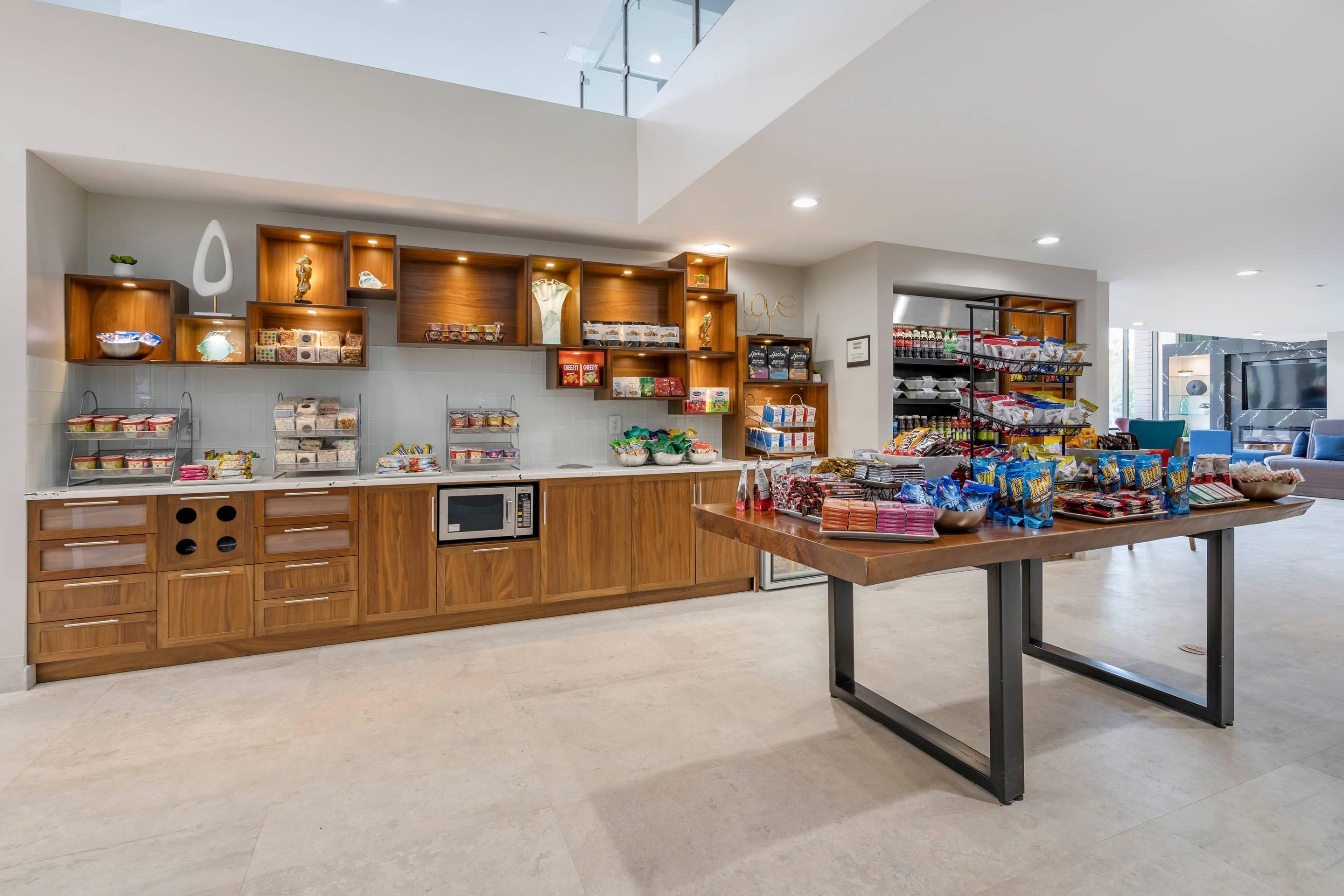 Hotel marketplace | Cambria Hotel Orlando Universal Blvd