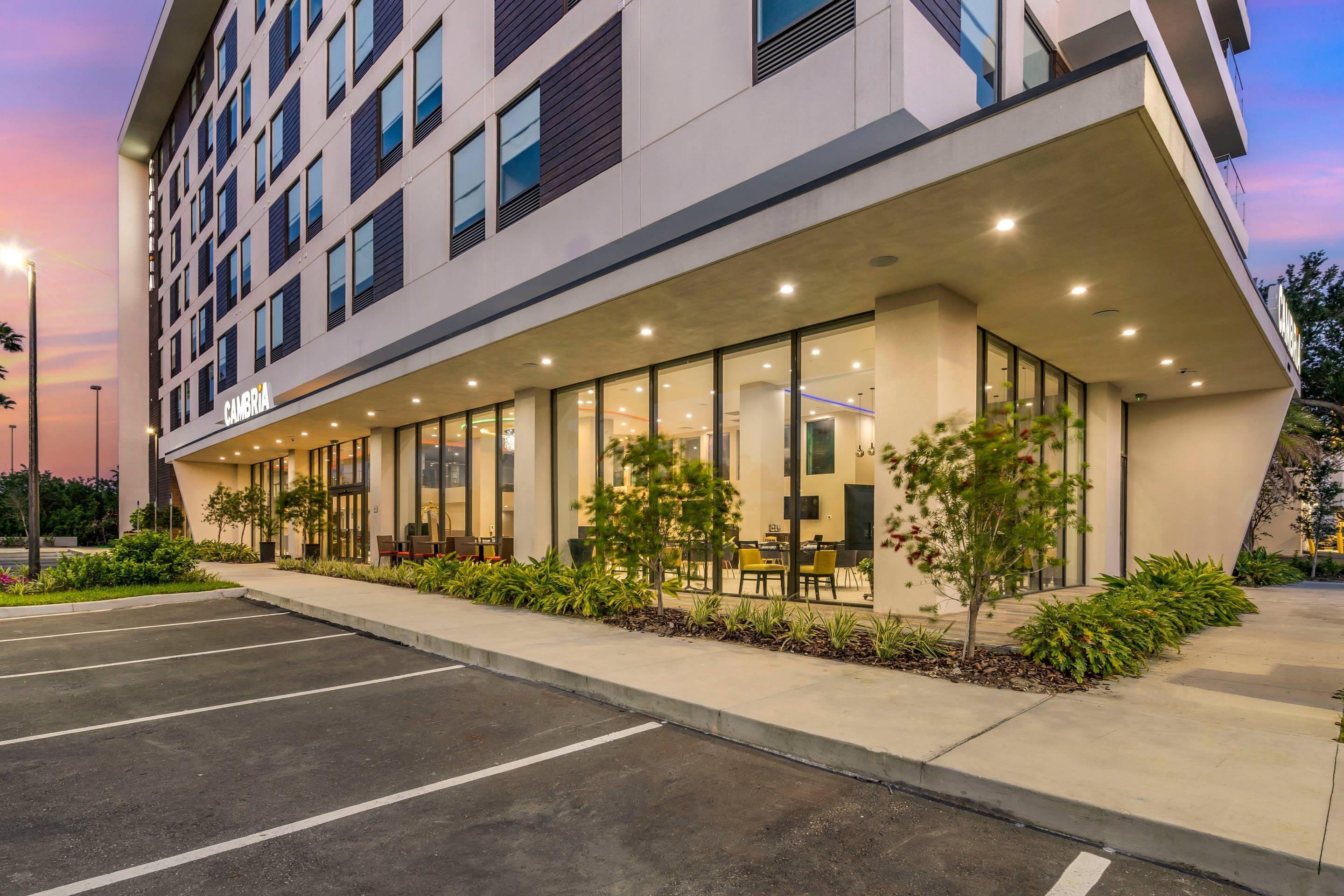Hotel exterior | Cambria Hotel Orlando Universal Blvd