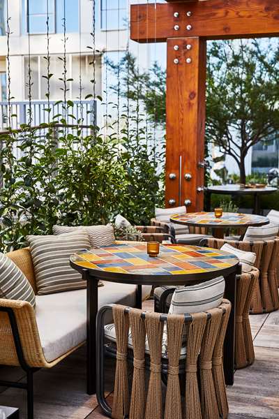 Restaurant - Conrad Hotel Los Angeles