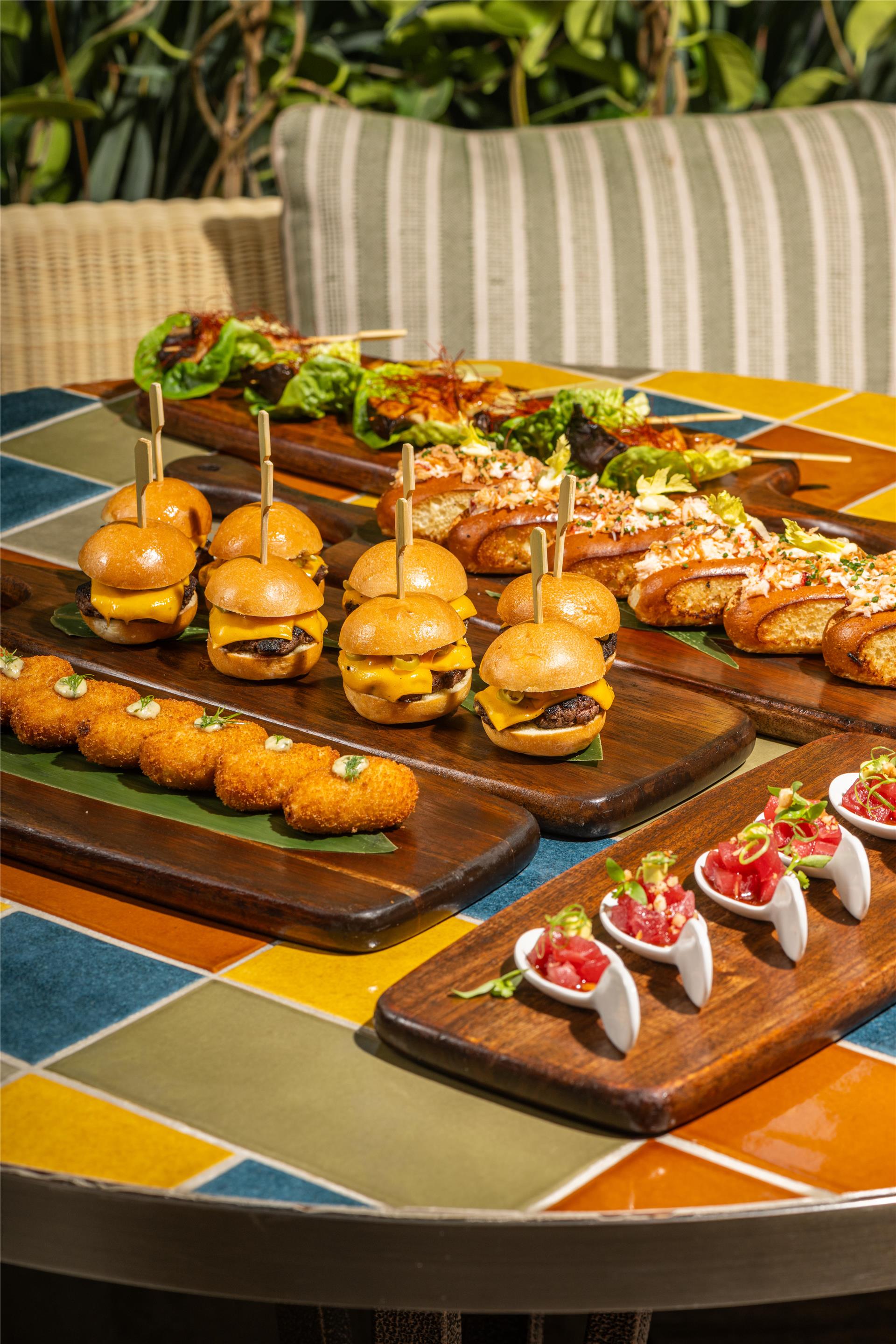 Restaurant | Conrad Los Angeles