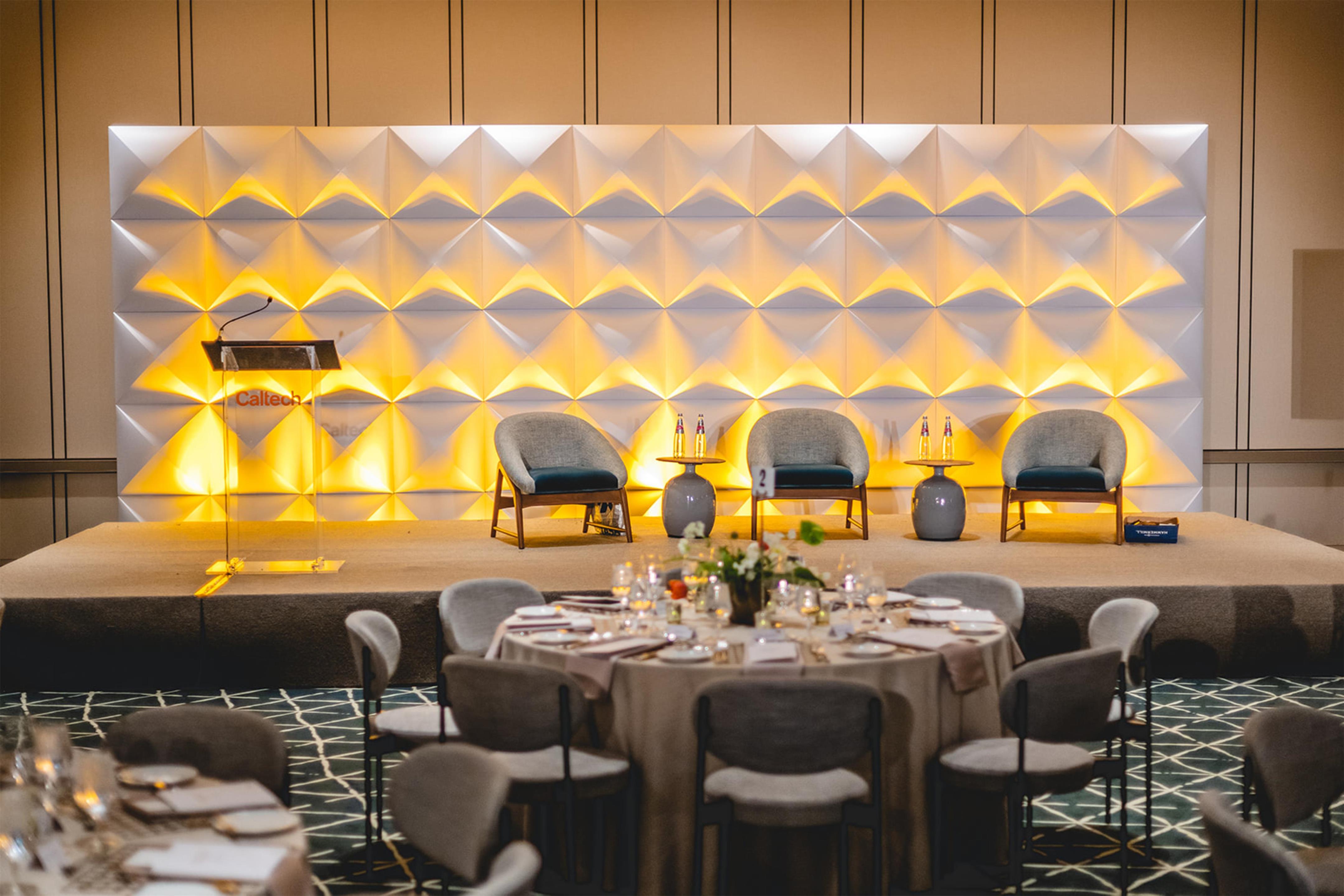 Meeting Room | Conrad Los Angeles