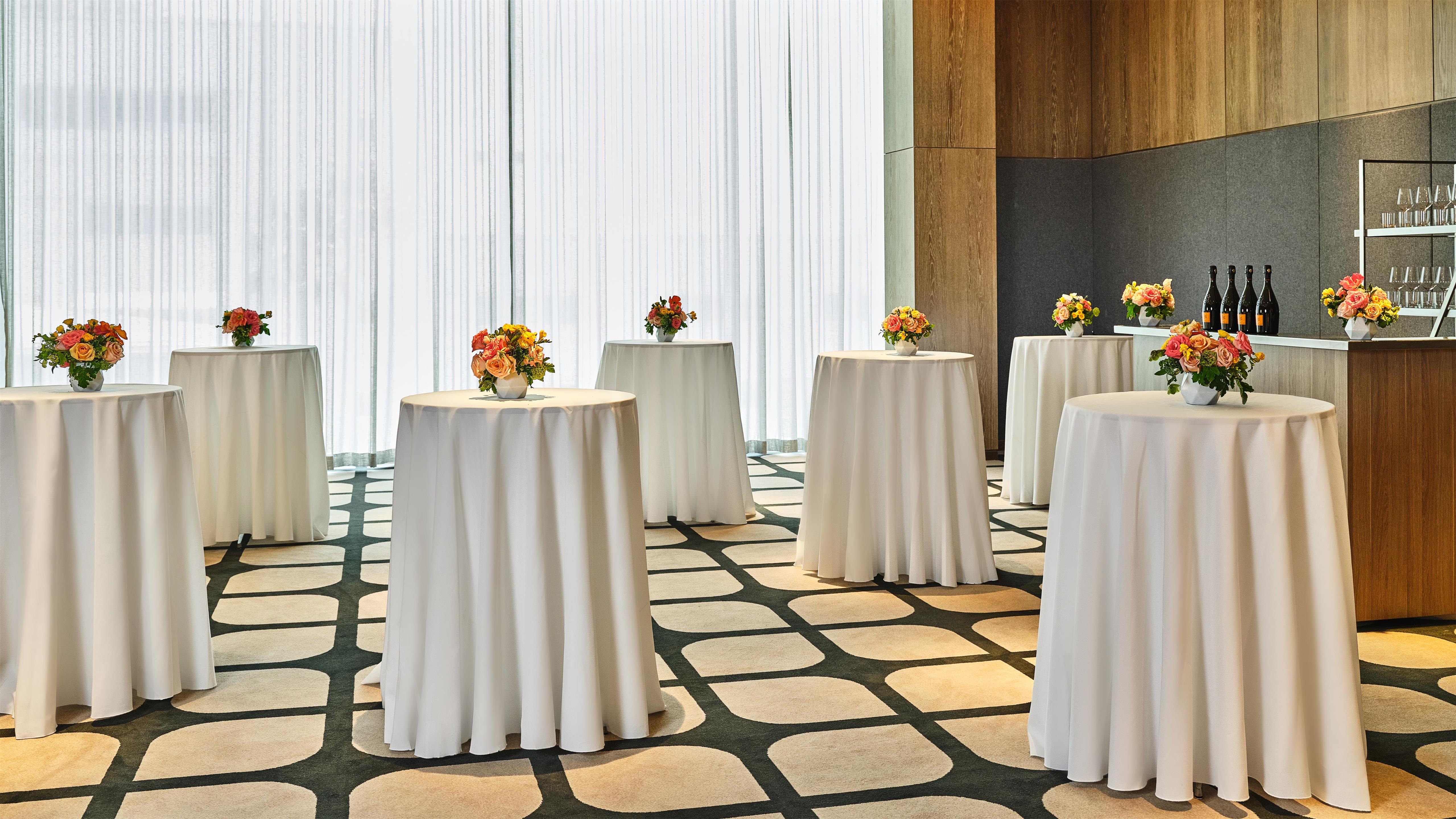 Meeting Room | Conrad Los Angeles