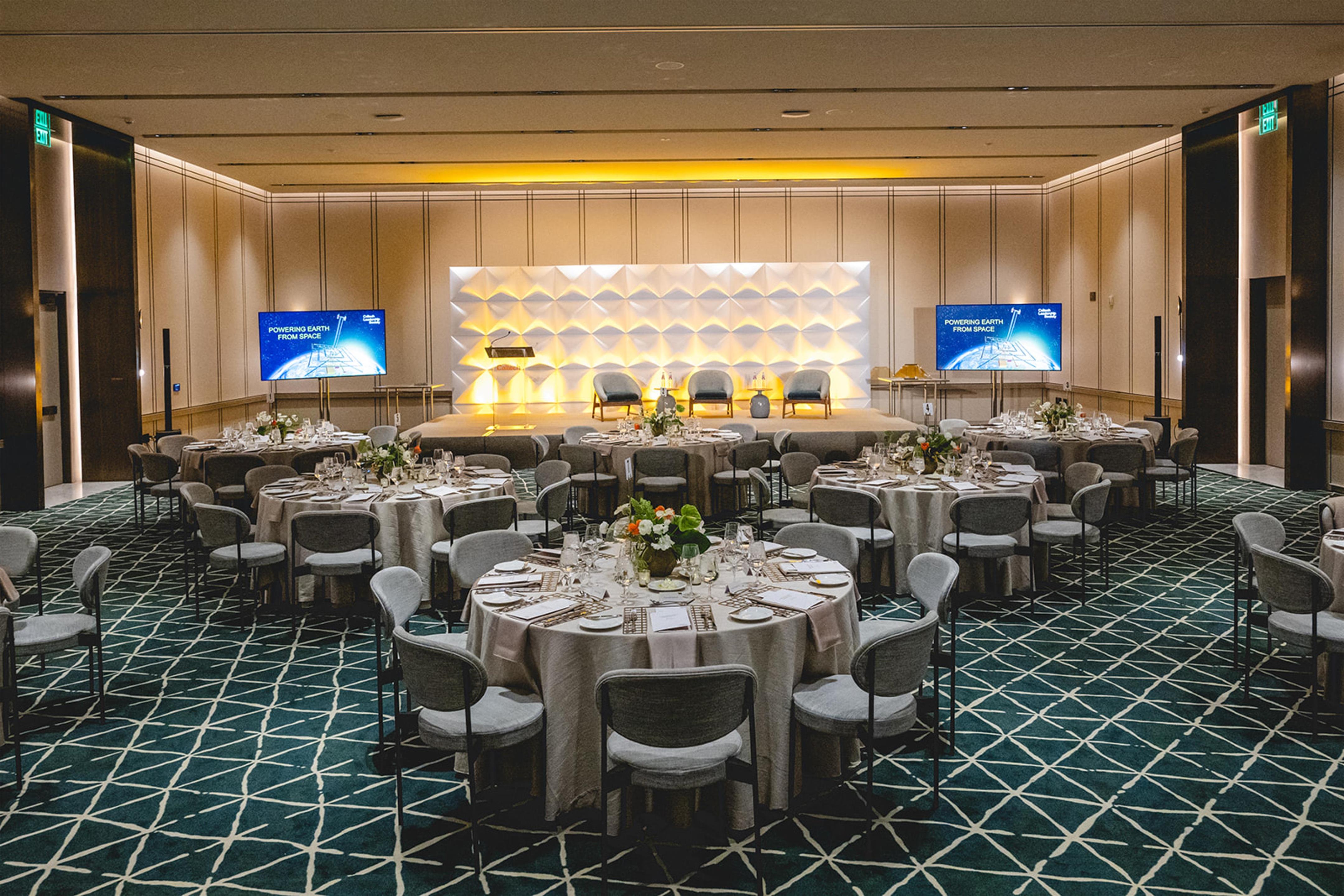 Meeting Room | Conrad Los Angeles