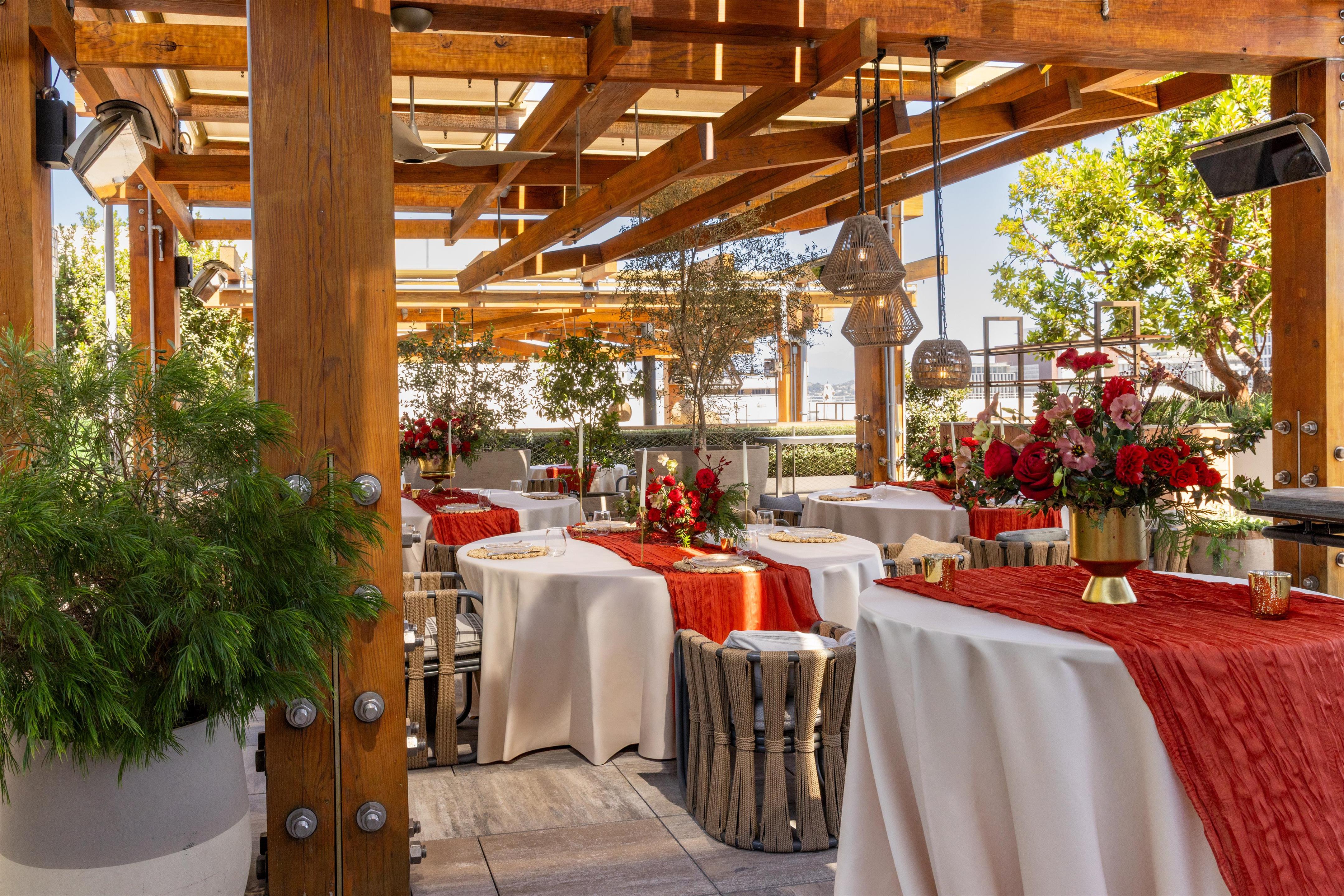Meeting Room | Conrad Los Angeles