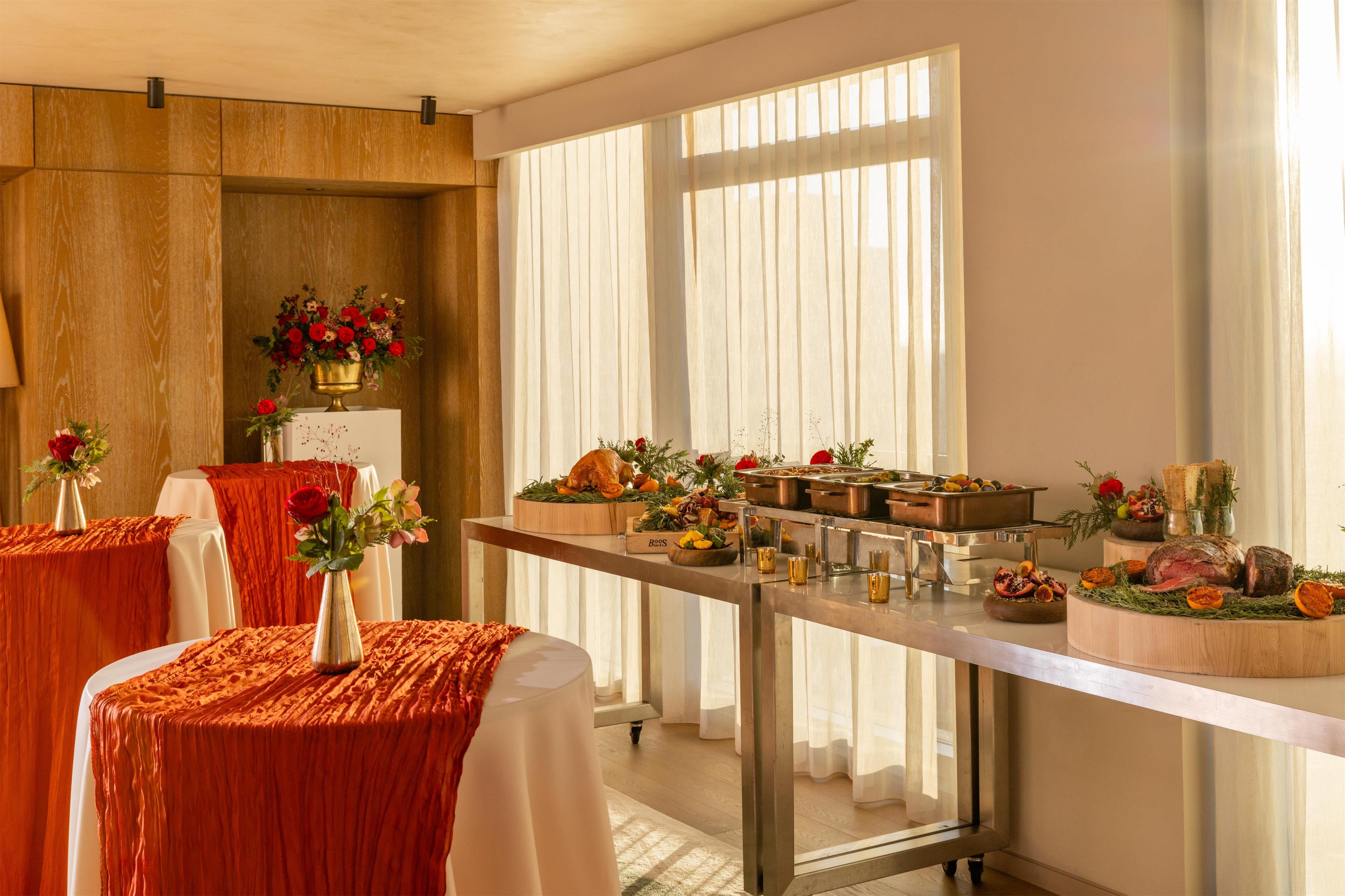 Meeting Room | Conrad Los Angeles