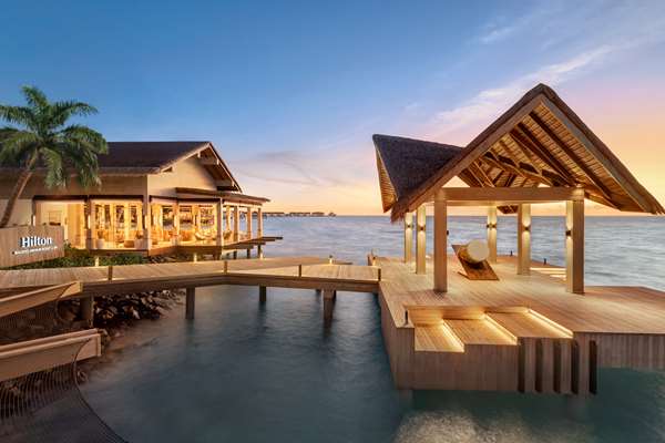 HILTON MALDIVES AMINGIRI RESORT - Photo 3