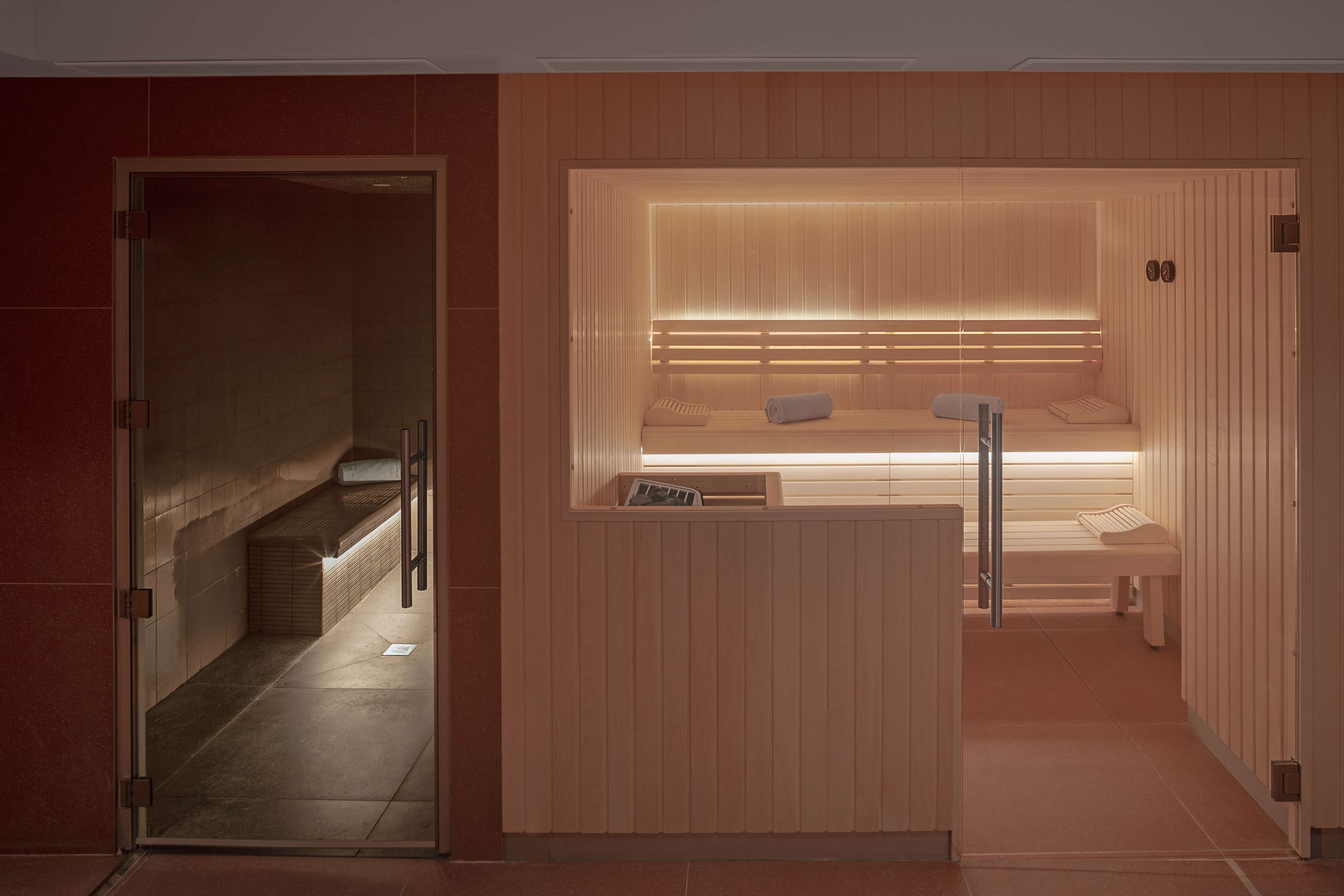DoubleTree by Hilton Lyon Eurexpo Room Type - KING WITH 1H SPA ACCESS