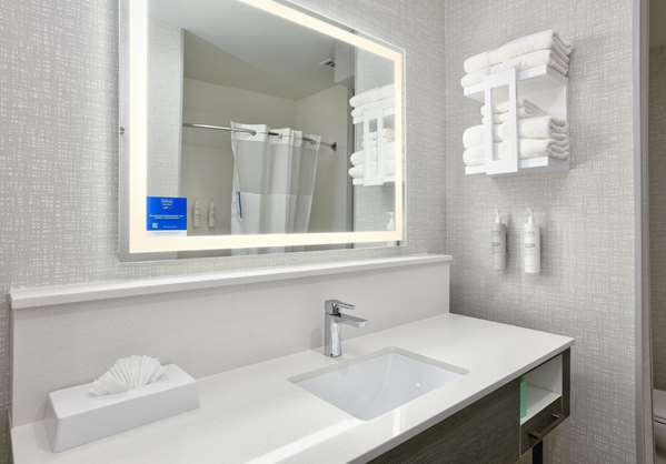  - Hampton Inn & Suites Dalhart