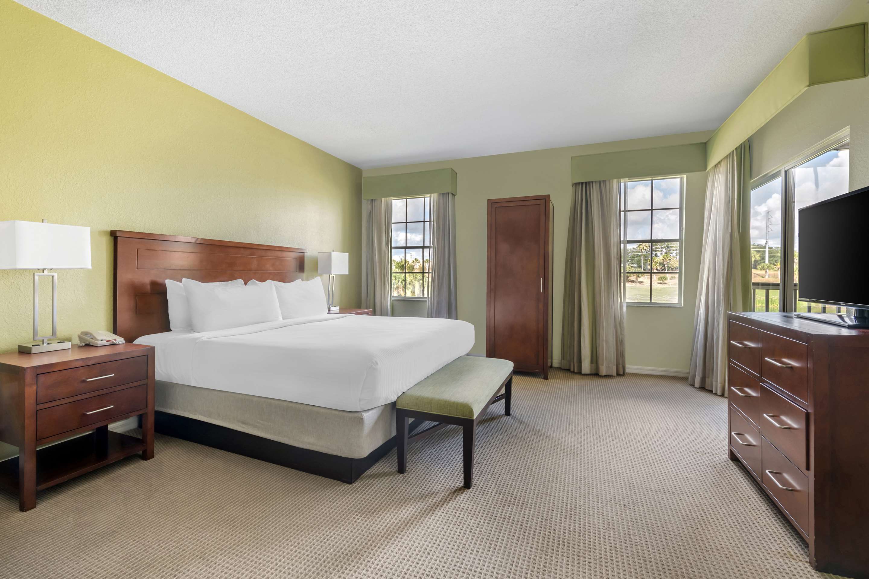 Guest room