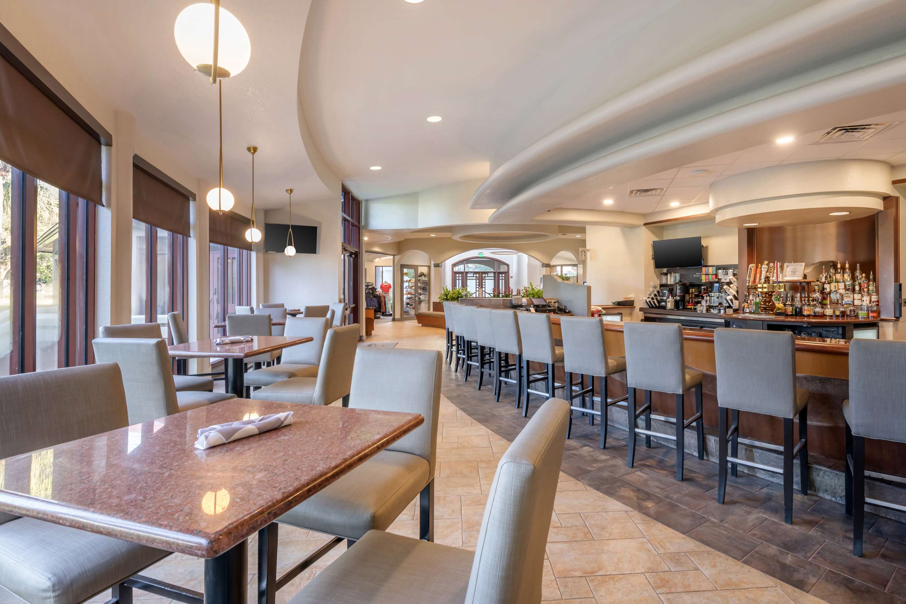 BarLounge | Mystic Dunes Resort & Golf Club by Diamond Resorts