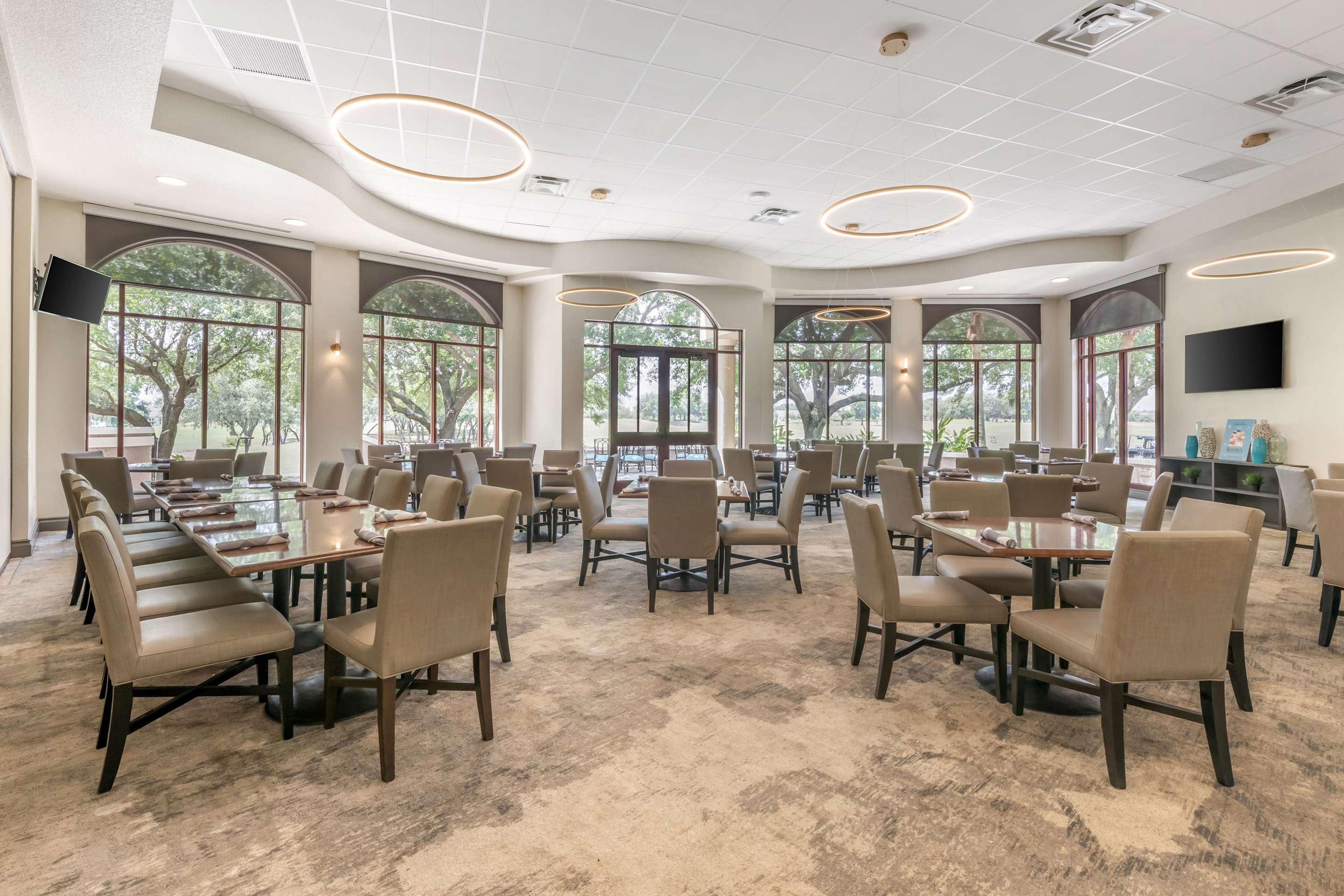 BarLounge | Mystic Dunes Resort & Golf Club by Diamond Resorts