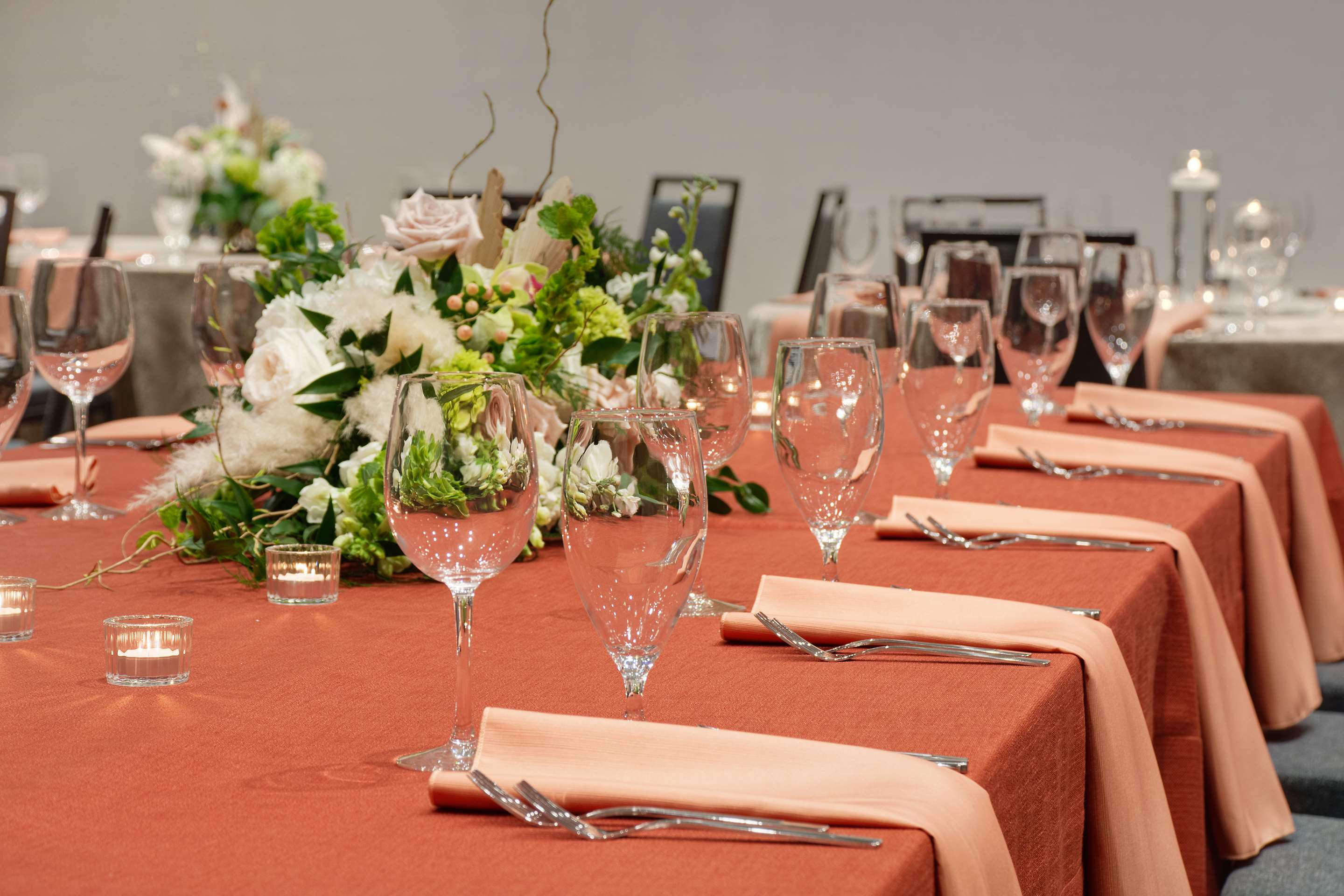 Meeting Room | Embassy Suites By Hilton Alpharetta Halcyon