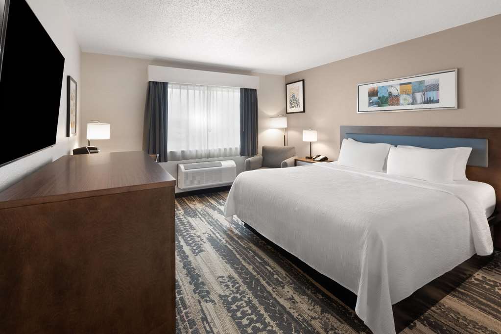WINGATE MARION-guestroom-Guest Room,On-Site.jpg