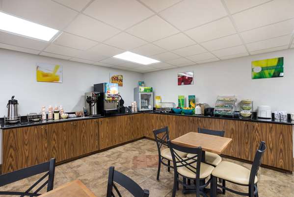 Amenities - Quality Inn & Suites Monterey