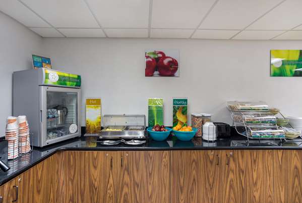 Amenities - Quality Inn & Suites Monterey