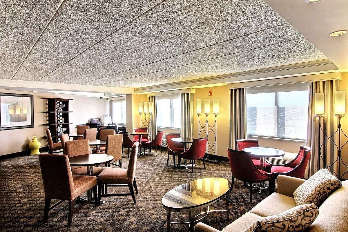 Property amenity | Wyndham Omaha Hotel - West Dodge