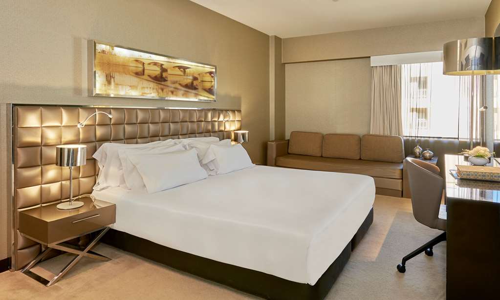 NH COIMBRA DONA INES-guestroom-Guest Room,On-Site.jpg