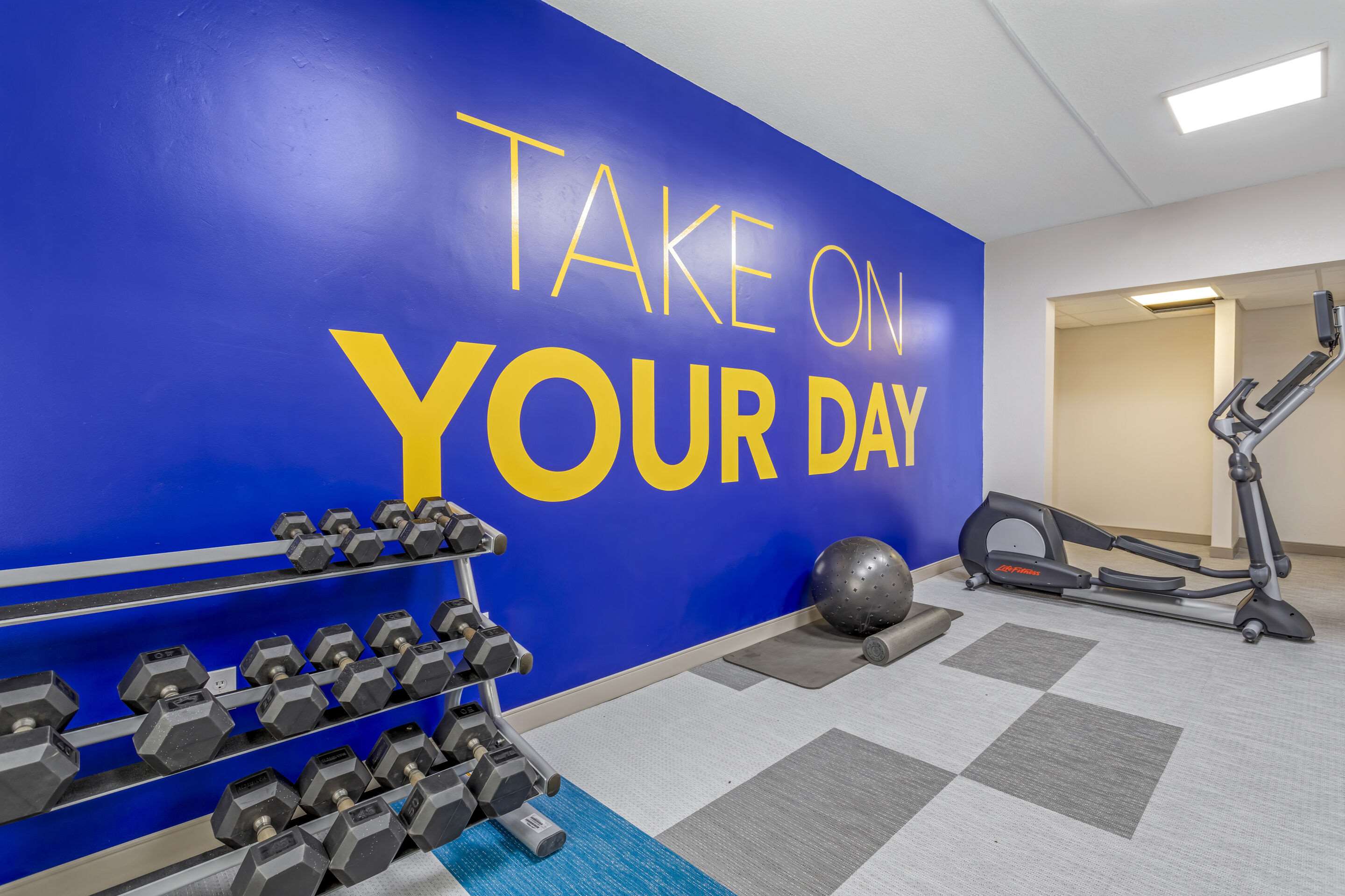 Fitness center | Comfort Inn & Suites