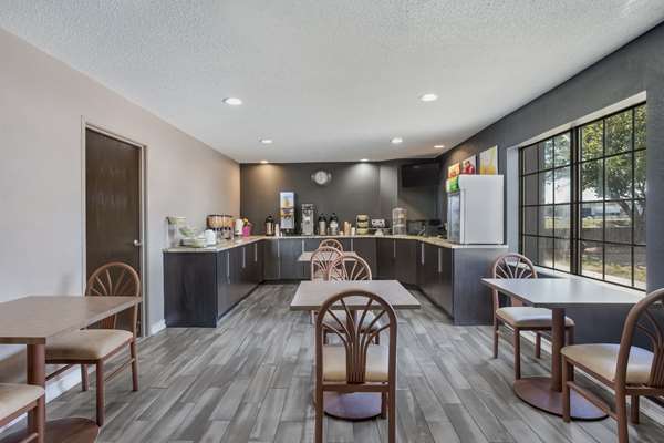 Amenities - Quality Inn Lee's Summit