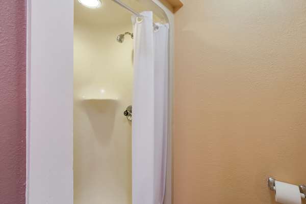  - Quality Inn Lee's Summit