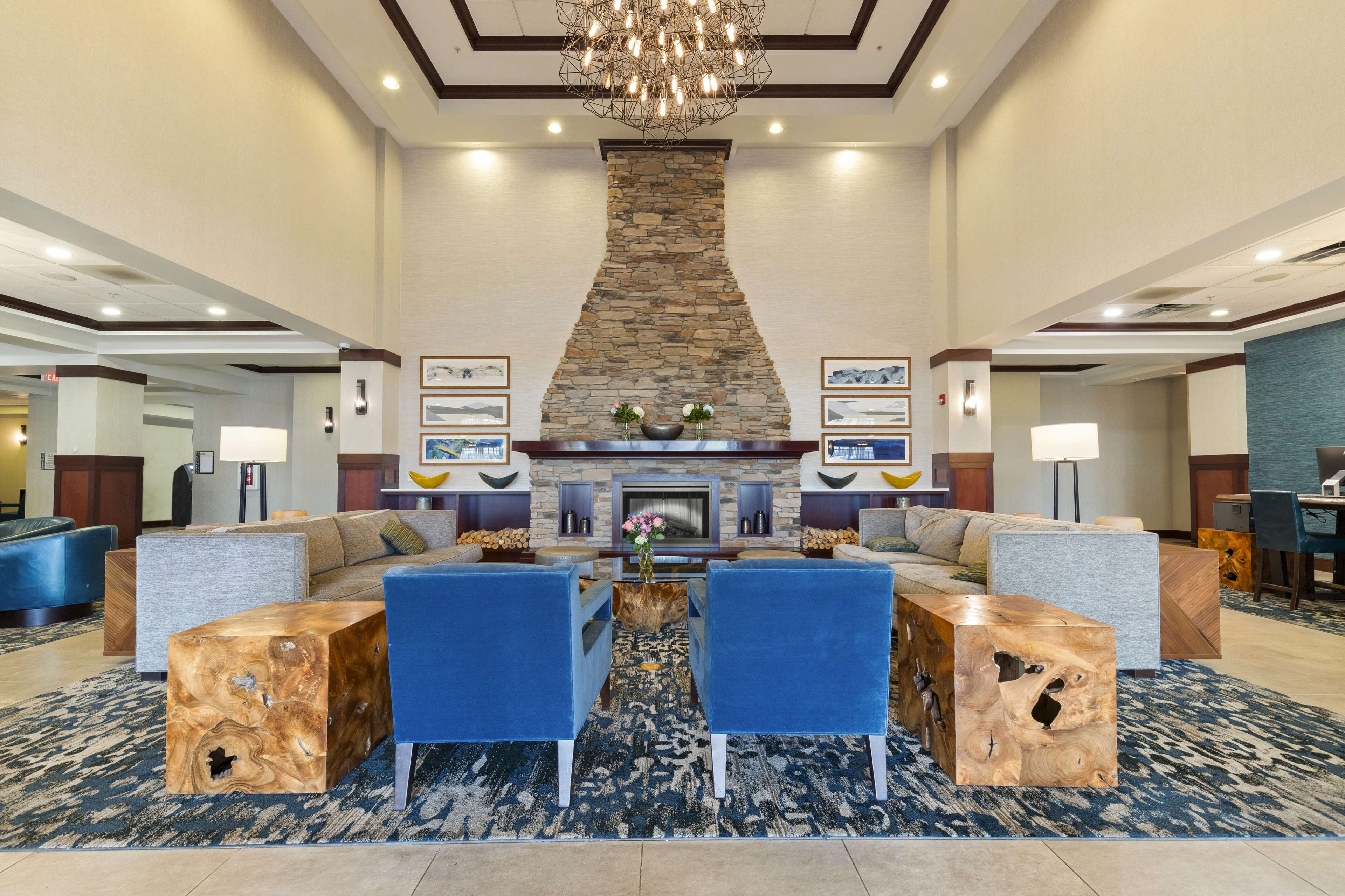 DoubleTree by Hilton Front Royal Blue Ridge Shadows