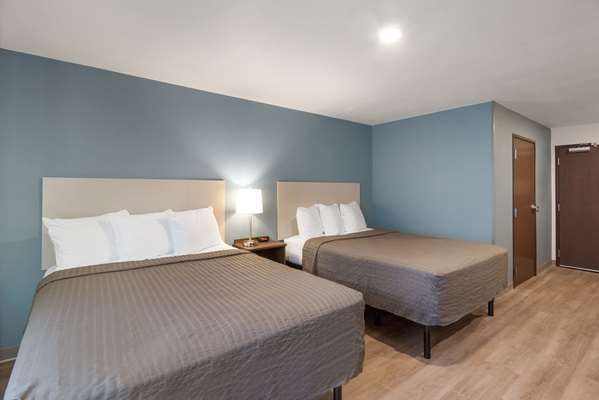  - WoodSpring Suites Colorado Springs - I-25, Exit 153
