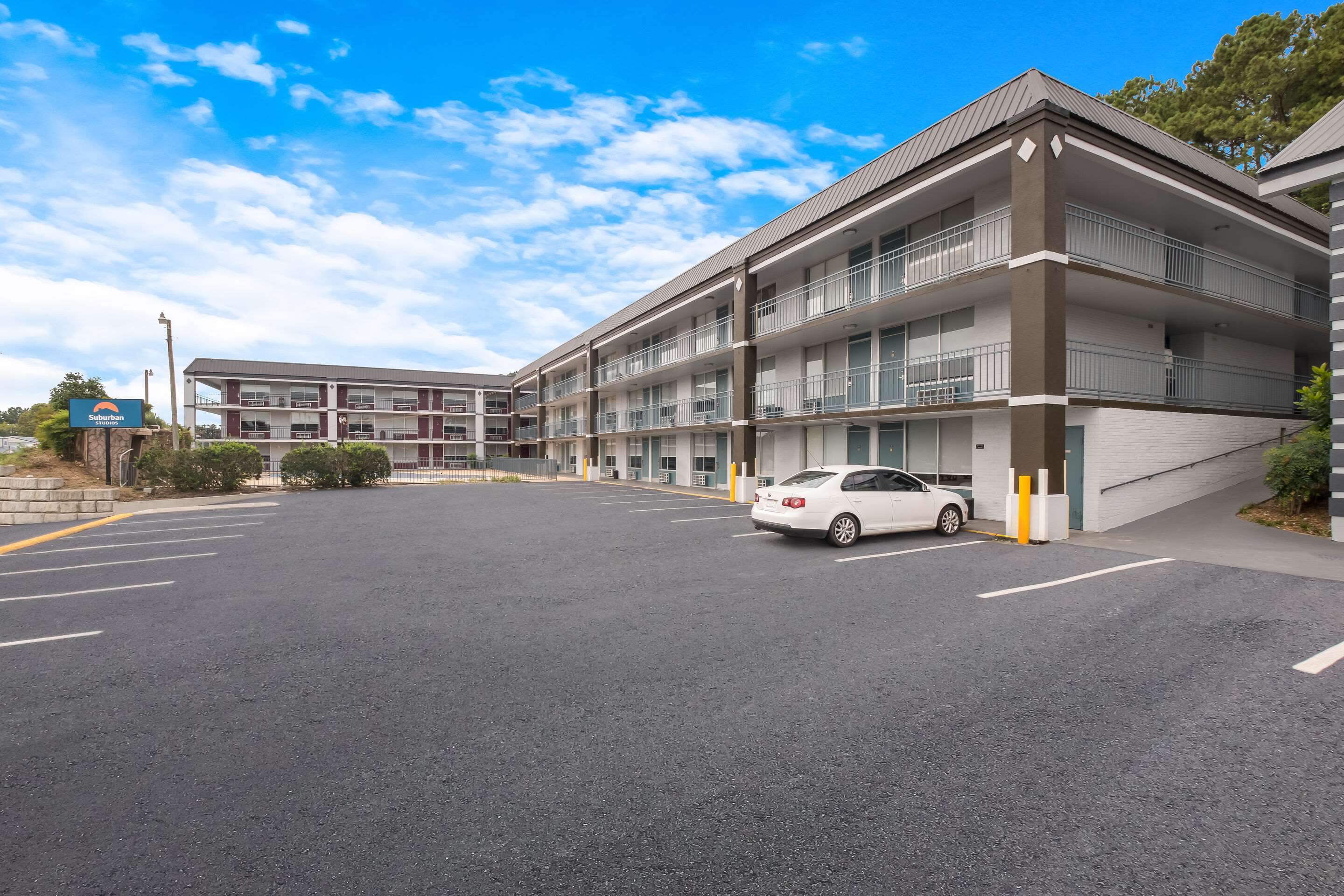 Hotel exterior | Rodeway Inn Cleveland TN I-75