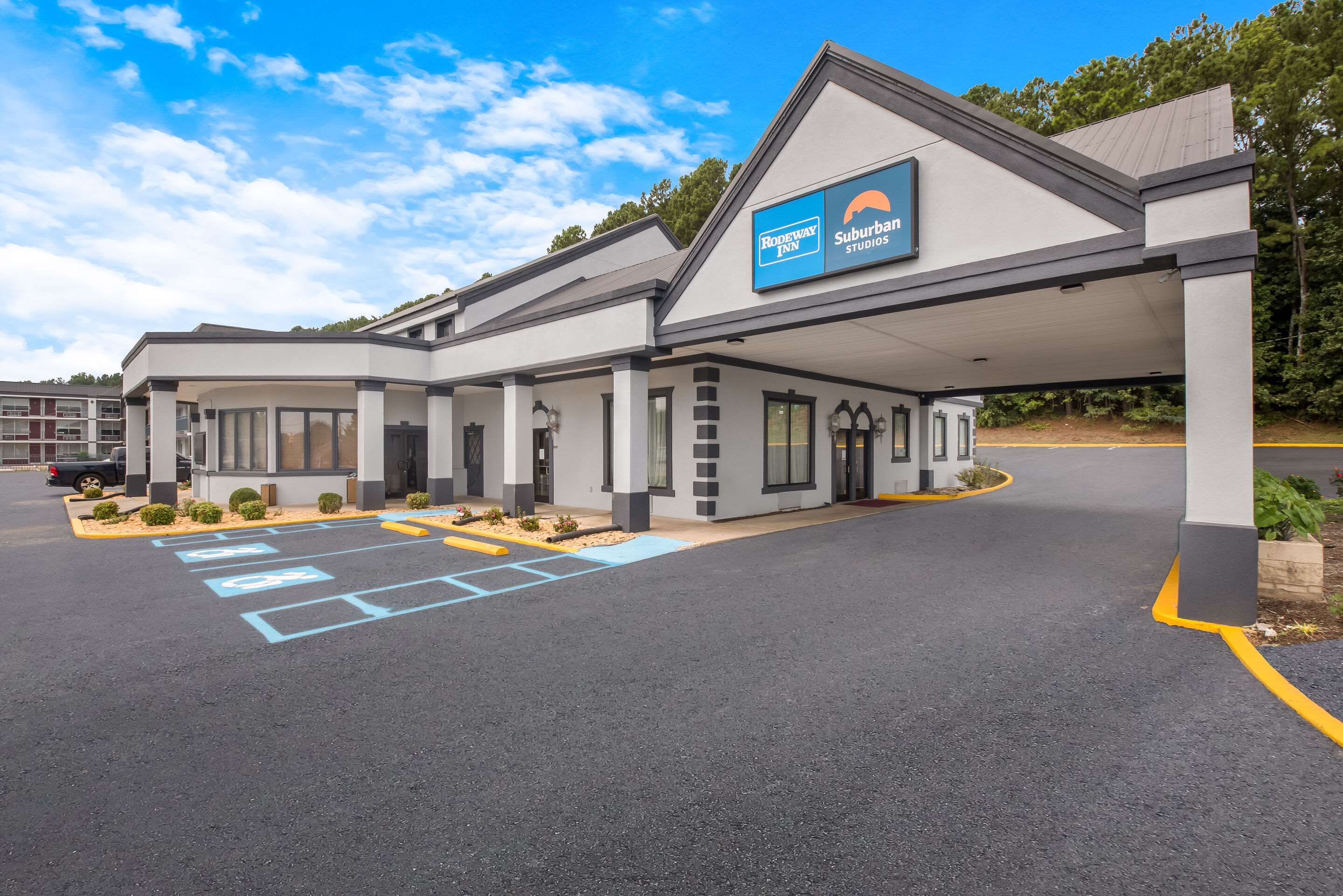 Hotel exterior | Rodeway Inn Cleveland TN I-75